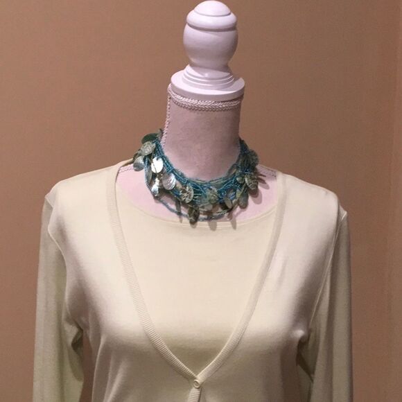 Beautiful Soft Green Silk Twinset - Picture 2 of 4